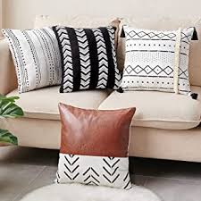So i just want to make this process a little bit easier for you so you don't have to be overwhelmed with picking out farmhouse throw pillows. Amazon Com Farmhouse Pillows For Couch