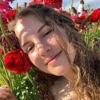 Alexandra Lawler's Instagram, Twitter & Facebook