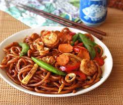 Stir Fried Black Pepper Udon Noodles Healthy Asian Recipes Easy Asian Recipes Asian Noodle Dishes