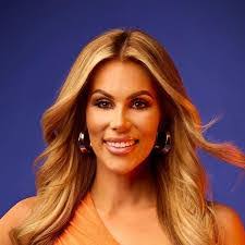 Whitney Dillon's Instagram, Twitter & Facebook