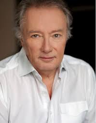 Tout peut arriver added a new photo.