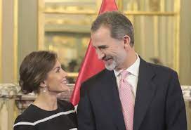 Felipe y Letizia sorprenden a sus hijas en su acto en solitario