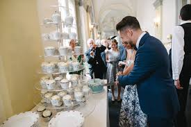 Schloss bensberg bietet sich als ort für hochzeiten geradezu an. Hochzeit Auf Schloss Bensberg Hochzeitsfotograf Koln Nrw