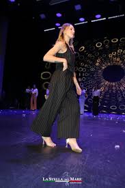 MISS Stella Del Mare 添加了1 张新照片— 在...