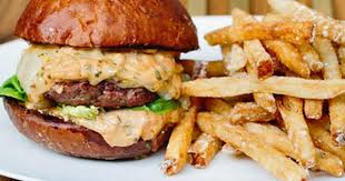 The 15 Best Burgers In L A Ranked Good Burger Burger Foodie Travel