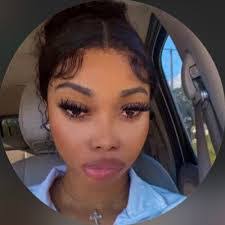 Jade Ballard's Instagram, Twitter & Facebook