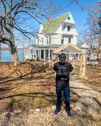 There may be no movie more suitable for real estate lessons than amityville horror, a classic horror starring a grizzly james. Joseph Skow Casting The Amityville Horror 2005 Film Location Amityville House 27618 Silver Lake Road Salem Wisconsin 53168 Bring Back Our Wi Film Tax Incentives Governor Tony Evers Filmwi Facebook