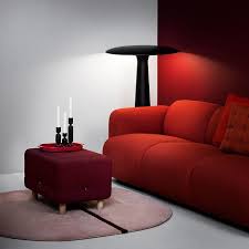 Premium kunstleder (im preis enthalten). Normann Copenhagen Swell Sofa Workbrands