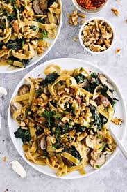 Creamy Vegan Pasta Mushroom Kale Walnut Noodles Recipe Recipe Creamy Vegan Pasta Vegan Dinner Recipes Kale Recipes Vegan