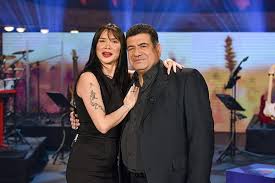 Αγαπητοί φίλοι και αδελφοί, η ιερά μητρόπολίς μας σας. Spiti Me To Mega Paola To Sabbato 5 Dekembrioy Youfly
