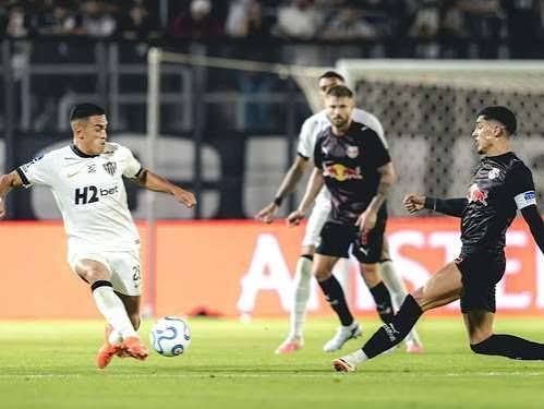 Tom&aacute;s Cuello decide, Atl&eacute;tico-MG vence o Bragantino e abre vantagem na Sula