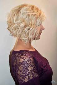 Bob mit abgehackten enden und dunklen wurzeln. 20 Lockige Kurze Bob Frisuren 2019 Lifestyle Beauty Technology Etc Knowledge Platform Usa