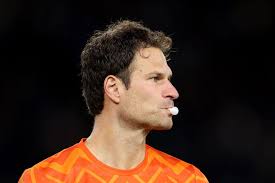 Chewing for “Mewing”: Gums target teens' desire for a strong jaw