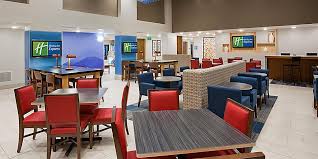 Breakfast, wifi, and parking are free at this hotel. Hotels Near Target Field Holiday Inn Express Suites Minneapolis Golden Valley