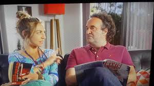 Alors qu'elle sera l'une des c�l�brit�s qui fouleront le parquet de danse avec les stars samedi, amel bent sera �galement pr�sente en prime sur m6 lundi prochain. Scenes De Menages Camille Et Philippe Youtube