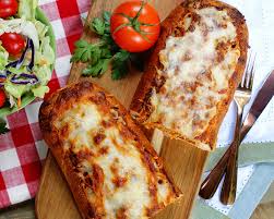 Spaghetti Stuffed Garlic Bread