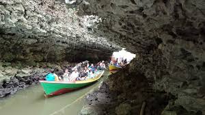 Untuk dapat menikmati keindahaan area ini, ada beberapa item yang kita harus mengeluarkan biaya. Harga Tiket Mahal Pengunjung Rammang Rammang Turun Drastis Celebesmedia