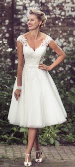 Simple White Lace Wedding Dresses Country A Line Bridal Gowns Cheap Tea Leng Tea Length Wedding Dress Vintage Wedding Dresses 50s Short Wedding Dress Vintage