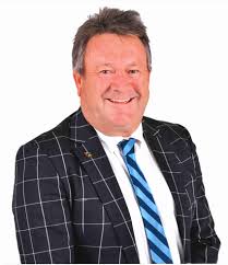 Harcourts Grenadier CEO Robert McCormack made REINZ Lifetime Member