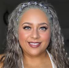 Hank & Henry Makeup and Motivation was live.