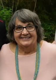 Lynn Busse's Instagram, Twitter & Facebook