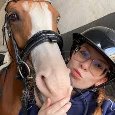 Cleo Wagner (@cleo.sv) • Threads, Say more