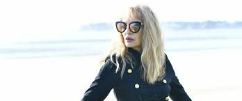 Arielle dombasle was born on april 27, 1958 (age 62) in connecticut, united states. Arielle Dombasle Son Geste Inattendu Pour Mettre Fin Aux Rumeurs Sur Son Age Gala
