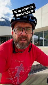 Polska #polskaroznychkultur #robbprzytablicy #szarlotka A co ma to  @make_life_harder ???