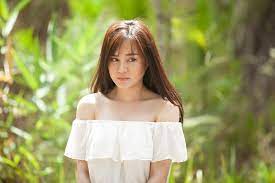 Nghe online bài hát để cho em khóc do ca sĩ vy oanh thể hiện. Ca SÄ© Vy Oanh Tá»± Tá»­ Há»¥t