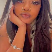 Where to find a quick weave stylist in Huntsville before 4 pm?