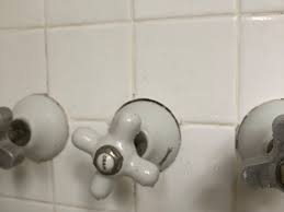 Pull the trip lever out and away from the tub wall, you may need to wiggle it a bit for it to come loose. Clogged Drain In 1930s Bathtub