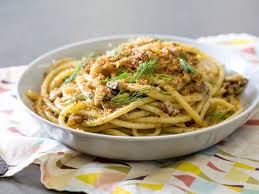 How To Make Sicilian Pasta With Sardines Or Pasta Con Le Sarde Pasta Dishes Sardine Recipes Sardine Pasta
