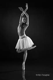 Black And White Dancer Photography Ballet Black And White Dance Photography Dance Photography Dance Poses Dance Pictures