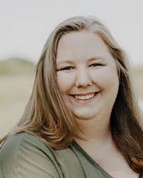 Elisa Rosenberg's Instagram, Twitter & Facebook