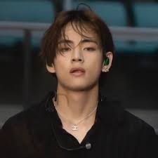 Jin as the oldest member jin was the first to hit age 25. Trish On Twitter Bts Korean Age 2019 Jin 28 Suga 27 Jhope 26 Namjoon 26 Jimin 25 Taehyung 25 Jungkook 23 Omg Btsarmy Brsatgda Bts Bangtanboys Rm Jin Suga Jhope Jimin V Jungkook