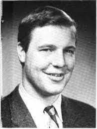 Edward Sinkler's Instagram, Twitter & Facebook