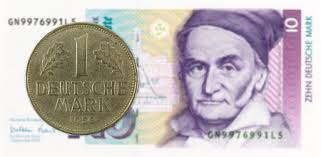 Pièce De 1 Mark Allemand Contre Billet De Banque De 10 Mark Allemand Banque  D'Images et Photos Libres De Droits. Image 102429599