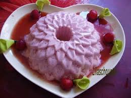 Recette Bavarois Aux Fraises Economique 750g Recette Bavarois Fraise Recettes Bavaroises Bavarois