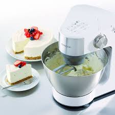 Quel Robot Pour La Patisserie Robot Multifonction Ou Robot Patissier Avec Images Robot Patissier