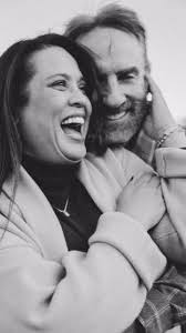 I love taking family photos, but my favorite part is documenting how the  generation of love began 💌 I don’t know, but it is always the first set of  photos that I edit and can’t wait to share. ...