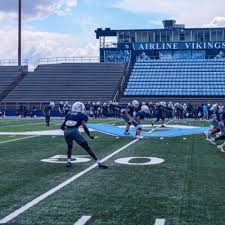 Malachi “Mel” Gradley 🃏 (@MelGrad12)