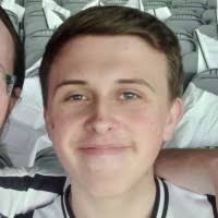 50+ "Owen Thomas" profiles