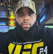 Dez Bryant Jr. 🤩 Side note: You're getting old. (🎥 @nfl)