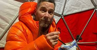 Saunter Around Planet Earth