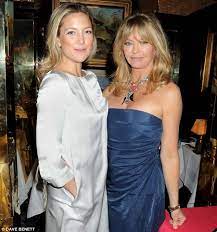 In 1983, she began a relationship. Goldie Hawn Pictured Staggering Out London Nightclub Daily Mail Online