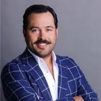 Billy Leal's Instagram, Twitter & Facebook