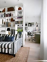 разделение комнаты как разделить комнату на две зоны спальню и гостиную Kak Razdelit Komnatu Na Dve Zony 30 Potryasayushe Krasivyh Idej Idei Dlya Dizajna Interera Oformlenie Sada Kvartirnye Idei Prostranstva Komnatnye Peregorodki