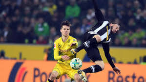 Folgen sie dort dem kanal moenchengladbach.de. Bundesliga So Sehen Sie Borussia Dortmund Borussia Monchengladbach Am Freitag Live Im Free Tv Im Tv Im Live Stream Und Im Live Ticker Bvb 09