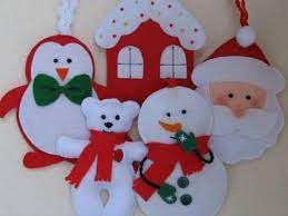 Découvrez ce tutoriel pour réaliser des petits tableaux printaniers dans des tambours à broder avec de la laine cardée et de la feutrine. Des Patrons Gratuits Pour Faire Des Decorations De Noel Avec De La Feutrine Deco Noel Feutrine Tuto Deco Noel Decoration Noel