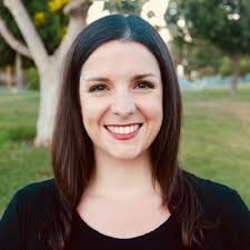 Alanna Dillon's Instagram, Twitter & Facebook